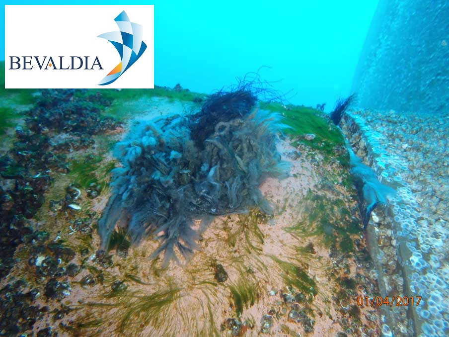 Underwater hull cleaning Crete, Greece BEVALDIA